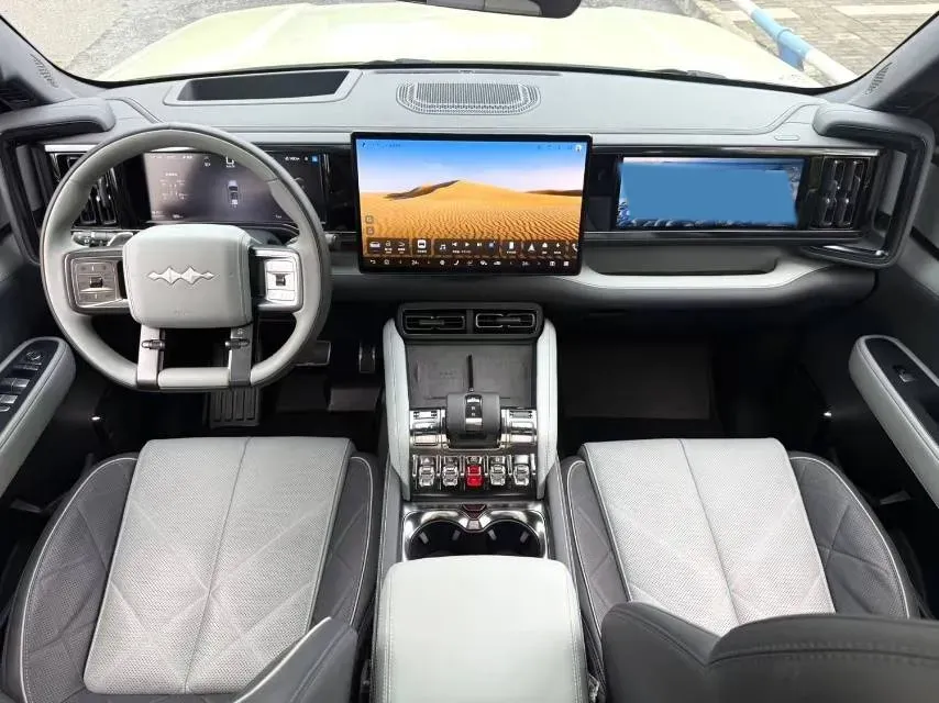 2025 FangChengBao Bao 5 1.5T 194HP L4 E-CVT PHEV 31.8KWH,autocango,china used car exporter,china ev exporter,chinese used car exporter,chinese used ev exporter