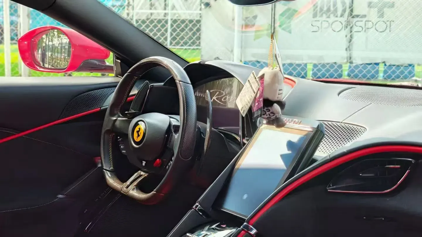 2020 Ferrari Roma 3.9T 620HP V8 8DCT,autocango,china used car exporter,china ev exporter,chinese used car exporter,chinese used ev exporter
