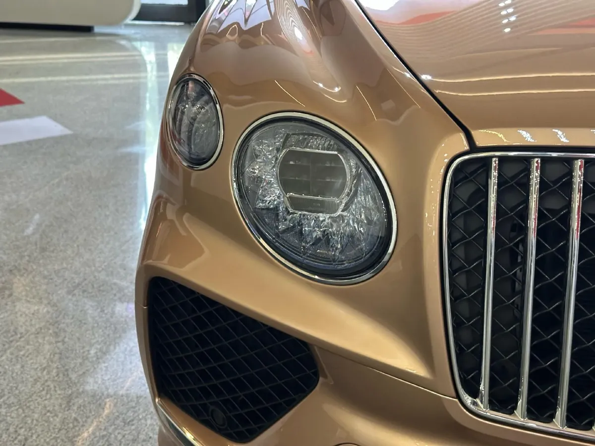 2023 Bentley Bentayga 4.0T 550HP V8 8AT,autocango,china used car exporter,china ev exporter,chinese used car exporter,chinese used ev exporter