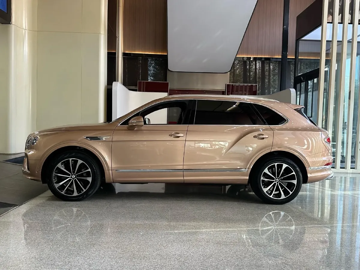 2023 Bentley Bentayga 4.0T 550HP V8 8AT,autocango,china used car exporter,china ev exporter,chinese used car exporter,chinese used ev exporter