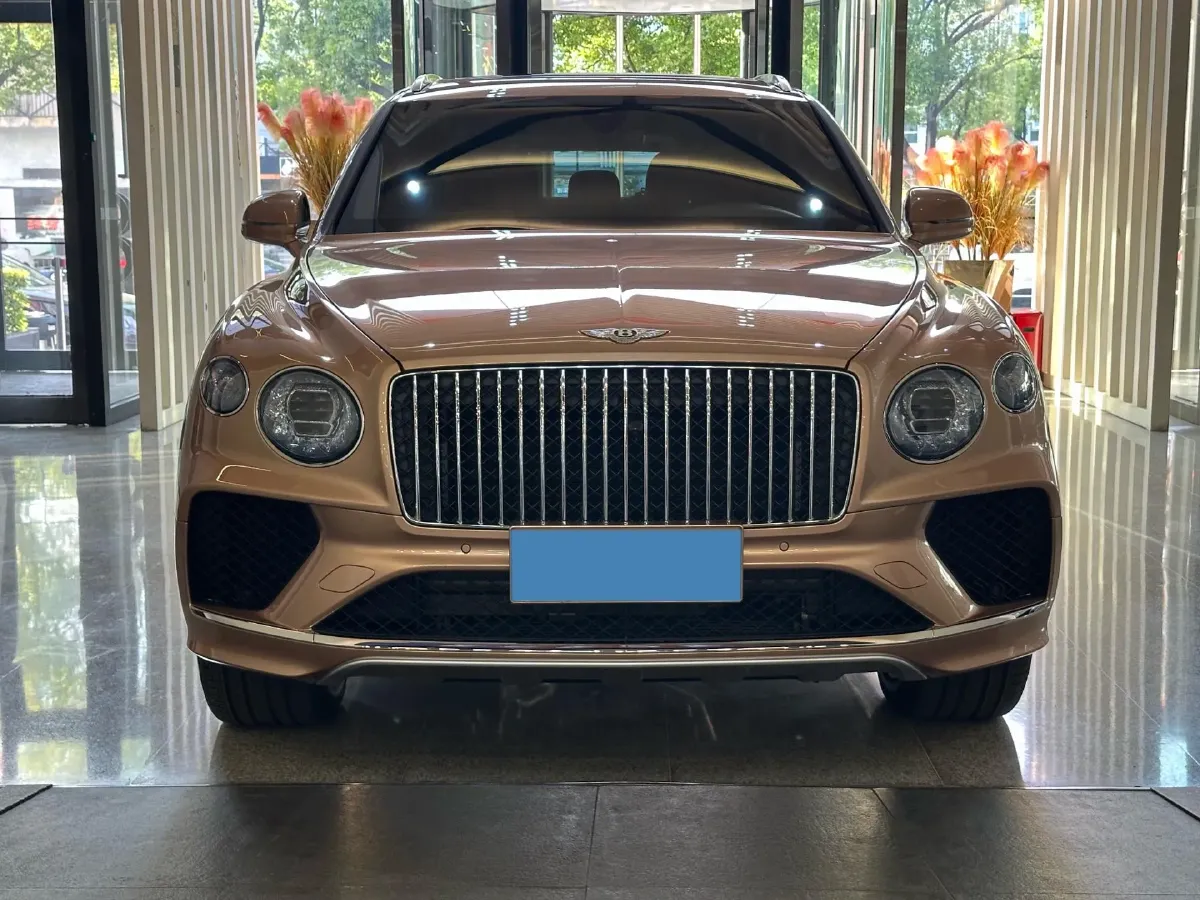 2023 Bentley Bentayga 4.0T 550HP V8 8AT,autocango,china used car exporter,china ev exporter,chinese used car exporter,chinese used ev exporter