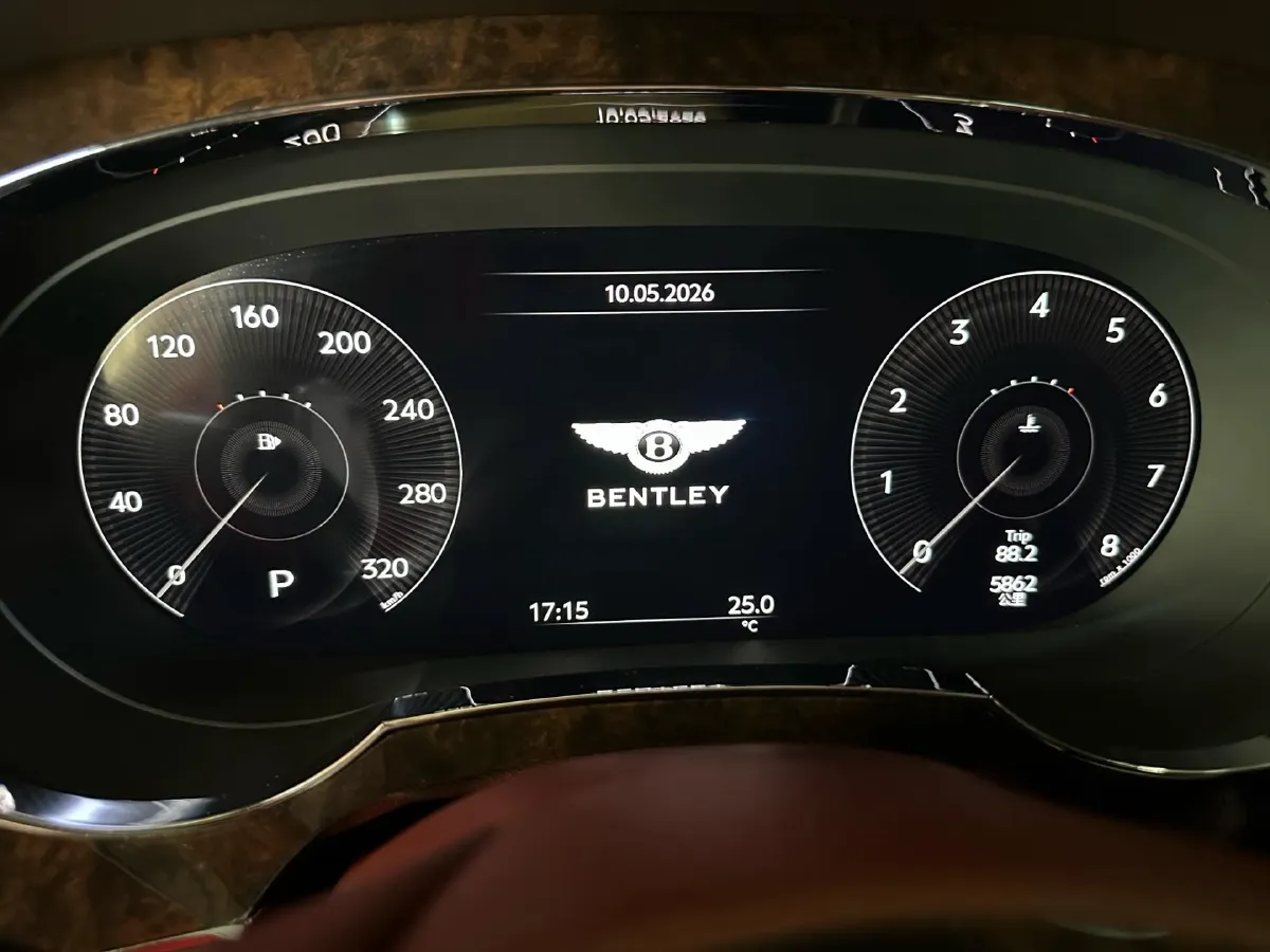 2023 Bentley Bentayga 4.0T 550HP V8 8AT,autocango,china used car exporter,china ev exporter,chinese used car exporter,chinese used ev exporter