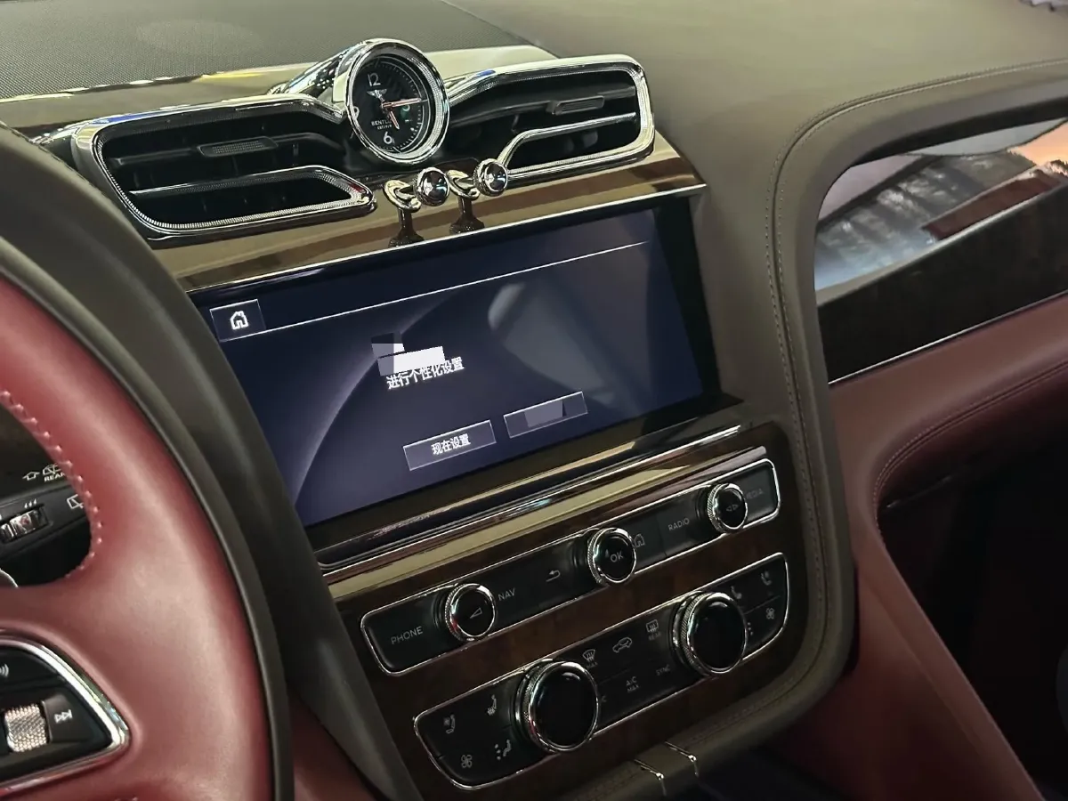 2023 Bentley Bentayga 4.0T 550HP V8 8AT,autocango,china used car exporter,china ev exporter,chinese used car exporter,chinese used ev exporter