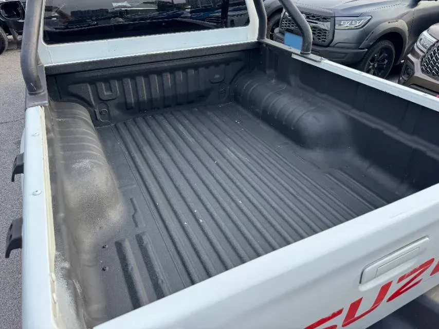 2020 Isuzu RE-MAX Jim 2.8T 120HP L4 5MT,autocango,china used car exporter,china ev exporter,chinese used car exporter,chinese used ev exporter