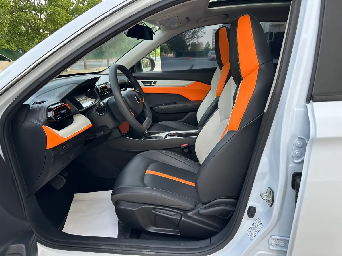 2023 DongFeng Aeolus YiXuan GS 1.5L 125HP L4 6DCT,autocango,china used car exporter,china ev exporter,chinese used car exporter,chinese used ev exporter