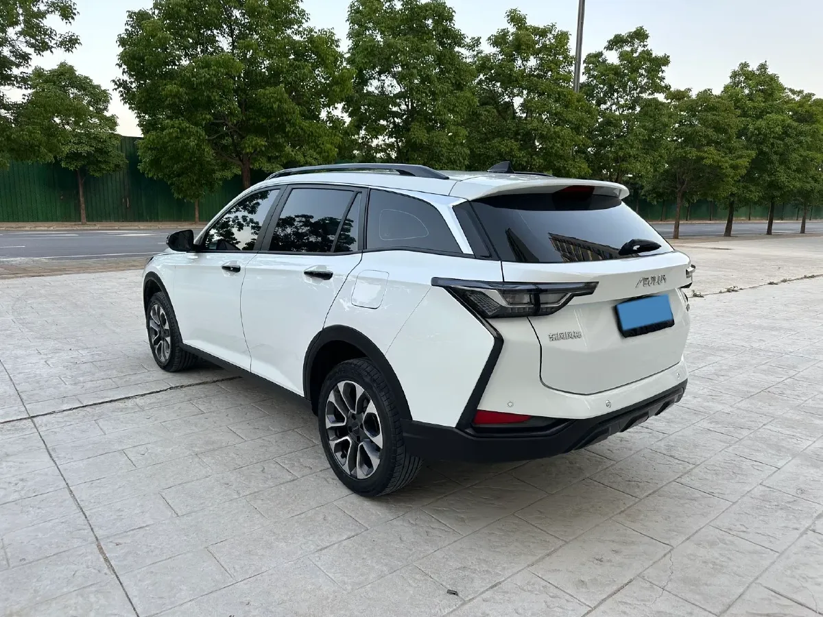 2023 DongFeng Aeolus YiXuan GS 1.5L 125HP L4 6DCT,autocango,china used car exporter,china ev exporter,chinese used car exporter,chinese used ev exporter