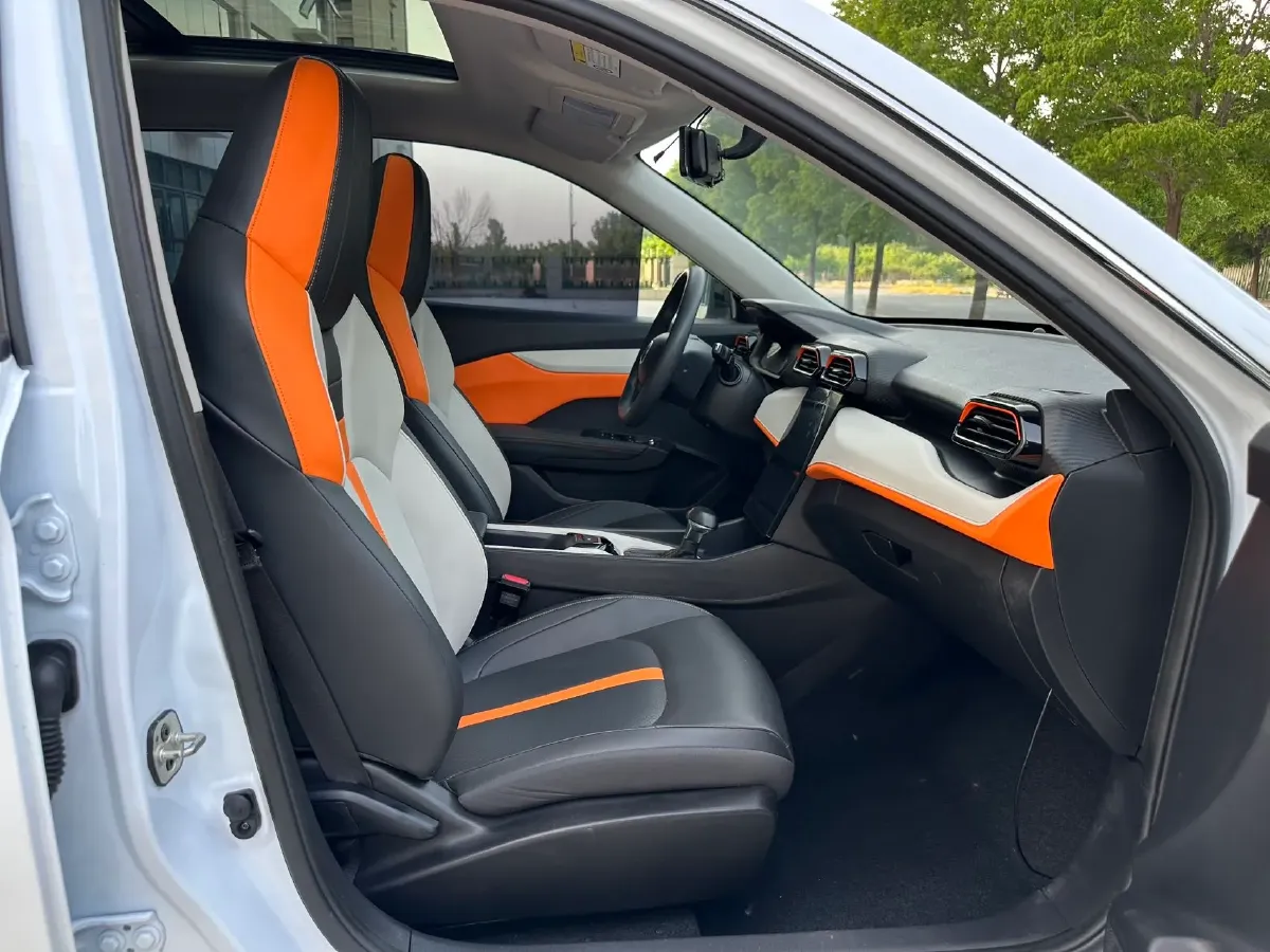 2023 DongFeng Aeolus YiXuan GS 1.5L 125HP L4 6DCT,autocango,china used car exporter,china ev exporter,chinese used car exporter,chinese used ev exporter