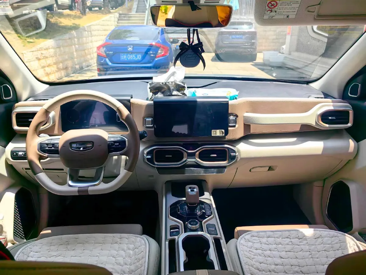 2020 Geely ICON 1.5T 177HP L3 7DCT,autocango,china used car exporter,china ev exporter,chinese used car exporter,chinese used ev exporter