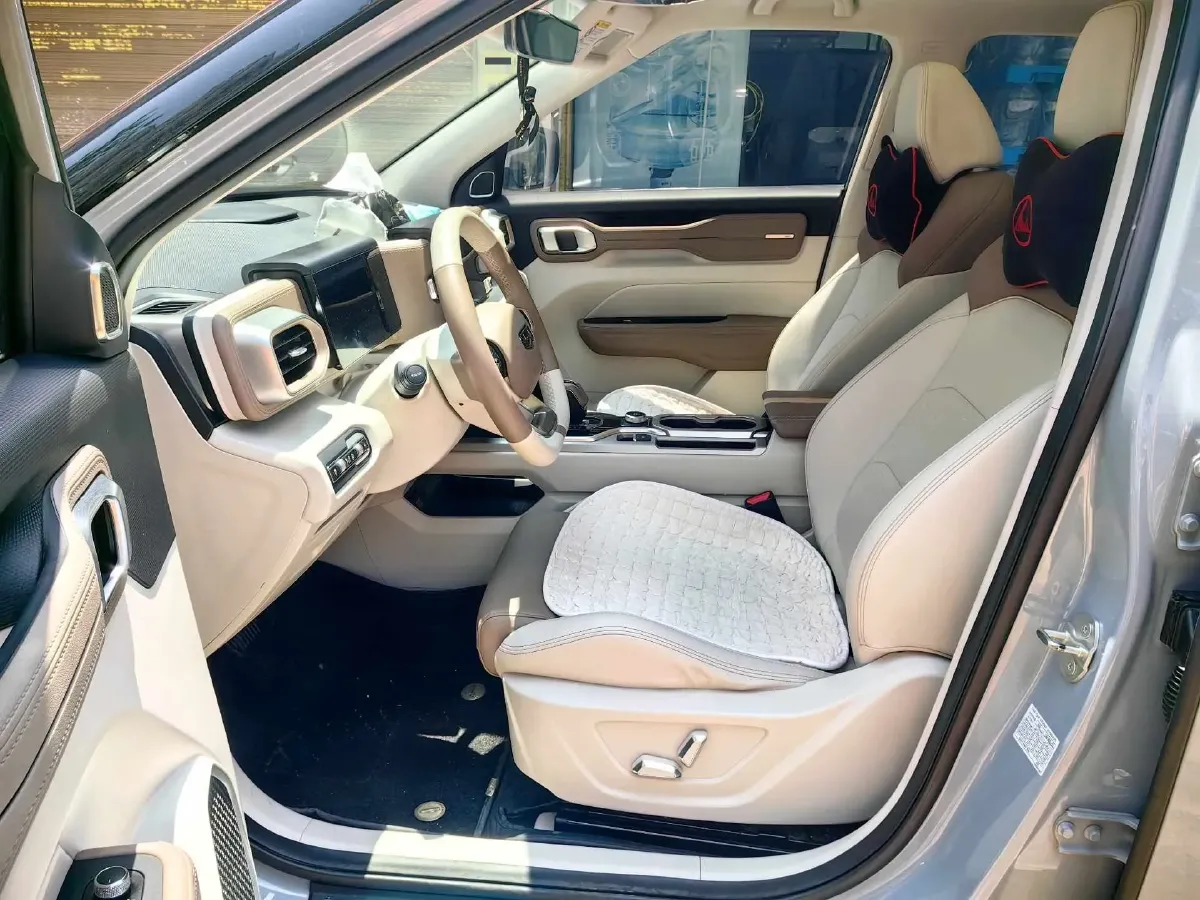 2020 Geely ICON 1.5T 177HP L3 7DCT,autocango,china used car exporter,china ev exporter,chinese used car exporter,chinese used ev exporter