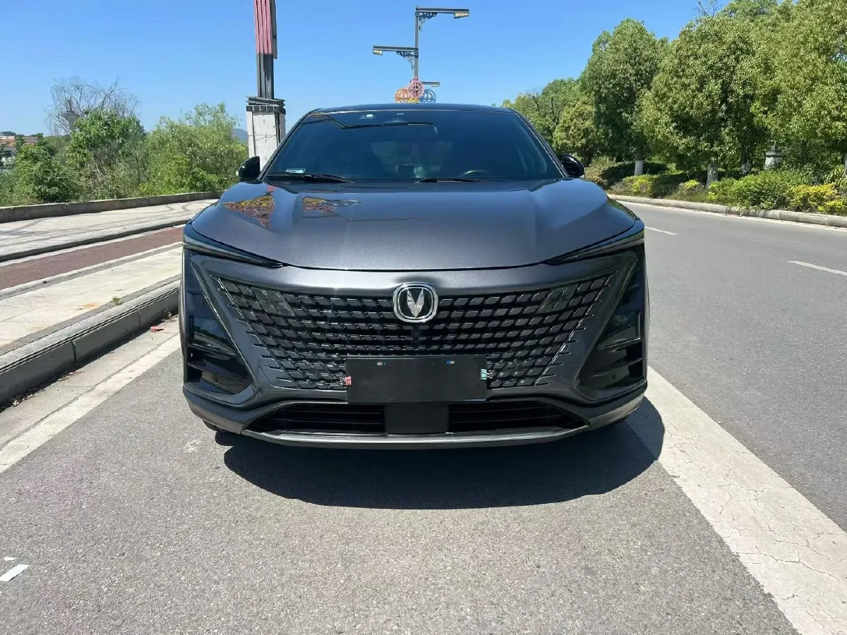 2022 ChangAn UNI-T 1.5T 188HP L4 7DCT,autocango,china used car exporter,china ev exporter,chinese used car exporter,chinese used ev exporter