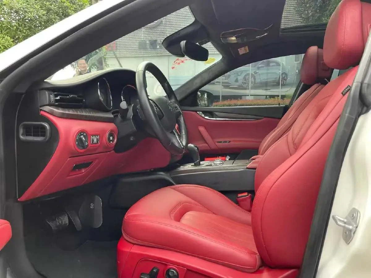 2018 Maserati Quattroporte 3.0T 350HP V6 8AT,autocango,china used car exporter,china ev exporter,chinese used car exporter,chinese used ev exporter