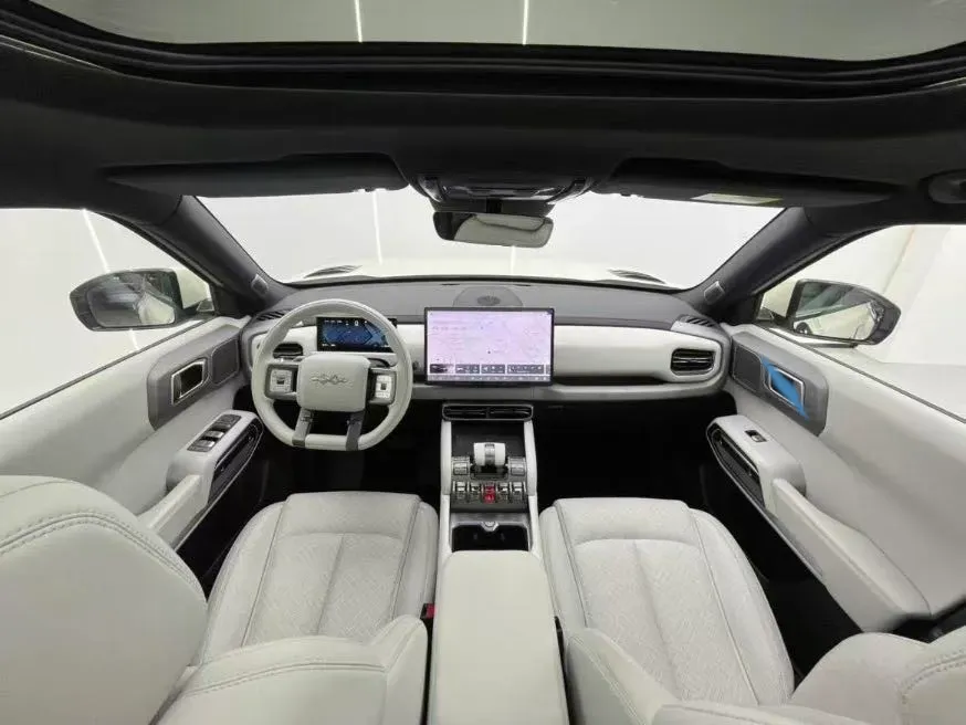 2025 FangChengBao Tai 3 BEV,autocango,china used car exporter,china ev exporter,chinese used car exporter,chinese used ev exporter