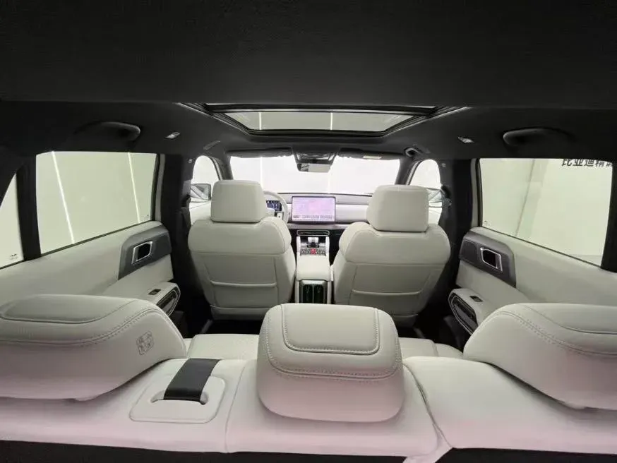 2025 FangChengBao Tai 3 BEV,autocango,china used car exporter,china ev exporter,chinese used car exporter,chinese used ev exporter