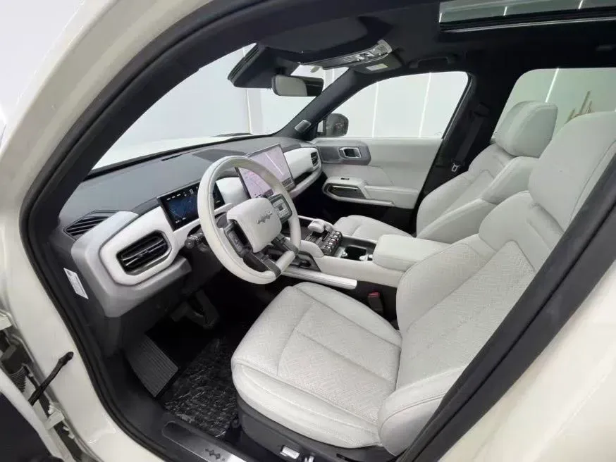 2025 FangChengBao Tai 3 BEV,autocango,china used car exporter,china ev exporter,chinese used car exporter,chinese used ev exporter
