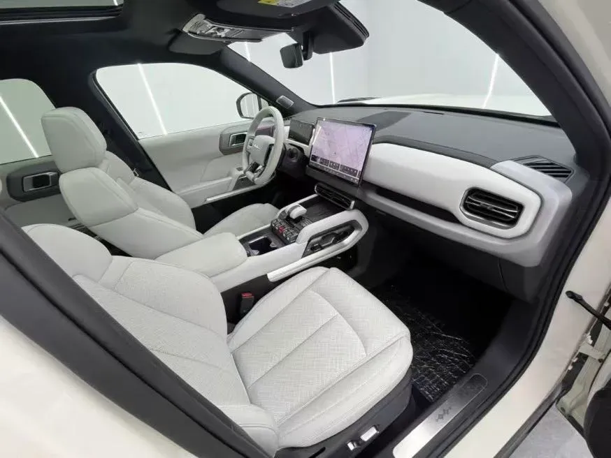 2025 FangChengBao Tai 3 BEV,autocango,china used car exporter,china ev exporter,chinese used car exporter,chinese used ev exporter