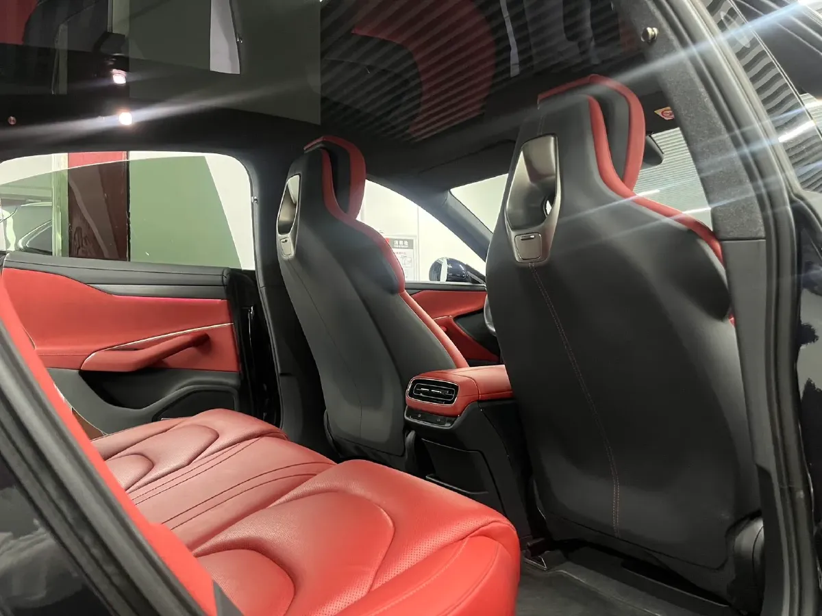 2024 MI SU7 BEV 73.6KWH,autocango,china used car exporter,china ev exporter,chinese used car exporter,chinese used ev exporter