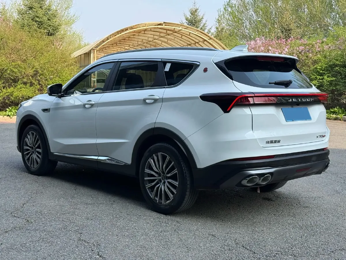 2023 ChangAn Oshan X7 Plus 1.5T 188HP L4 7DCT,autocango,china used car exporter,china ev exporter,chinese used car exporter,chinese used ev exporter