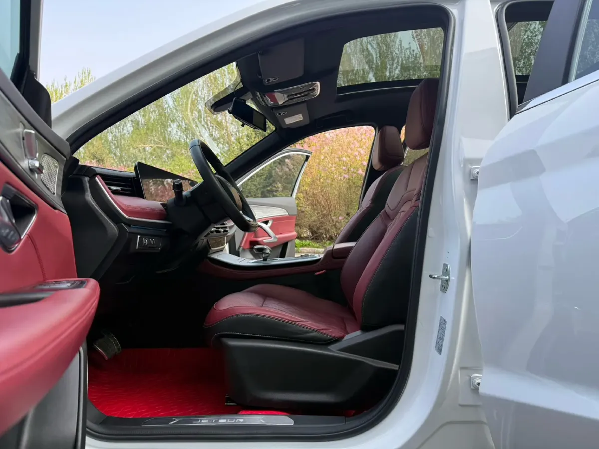 2023 ChangAn Oshan X7 Plus 1.5T 188HP L4 7DCT,autocango,china used car exporter,china ev exporter,chinese used car exporter,chinese used ev exporter