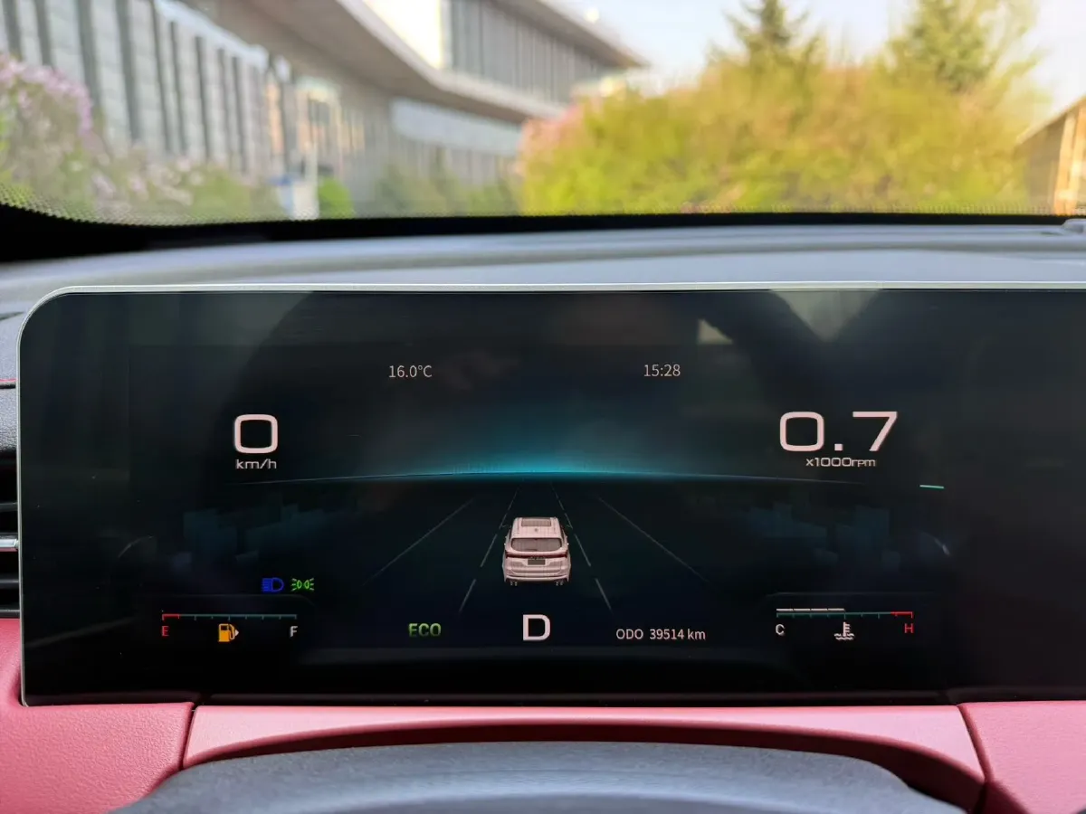 2023 ChangAn Oshan X7 Plus 1.5T 188HP L4 7DCT,autocango,china used car exporter,china ev exporter,chinese used car exporter,chinese used ev exporter