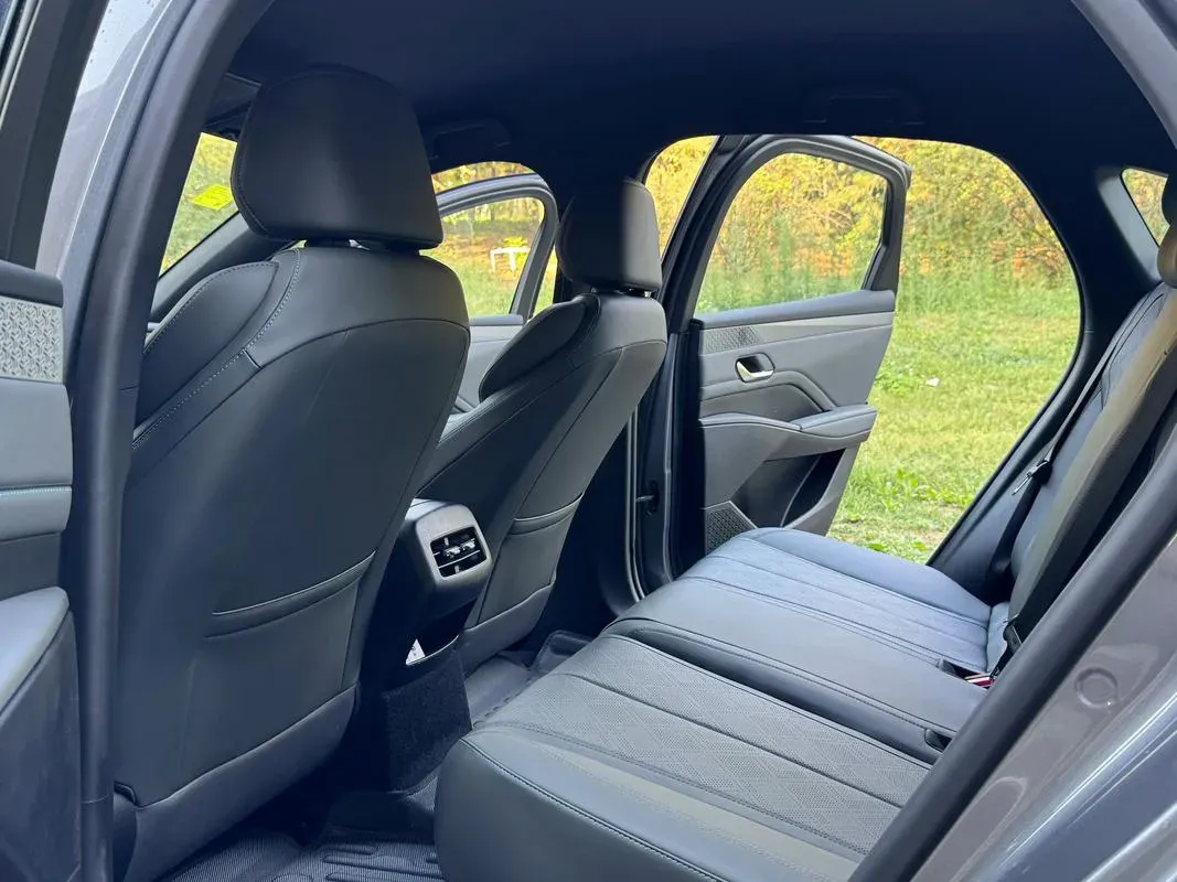 2025 BYD Qin Plus 1.5L 101HP L4 E-CVT PHEV 7.68KWH,autocango,china used car exporter,china ev exporter,chinese used car exporter,chinese used ev exporter
