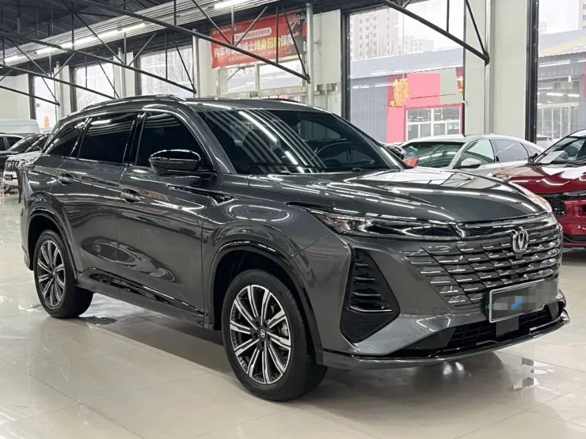2024 ChangAn CS75 Plus 1.5T 188HP L4 8AT,autocango,china used car exporter,china ev exporter,chinese used car exporter,chinese used ev exporter