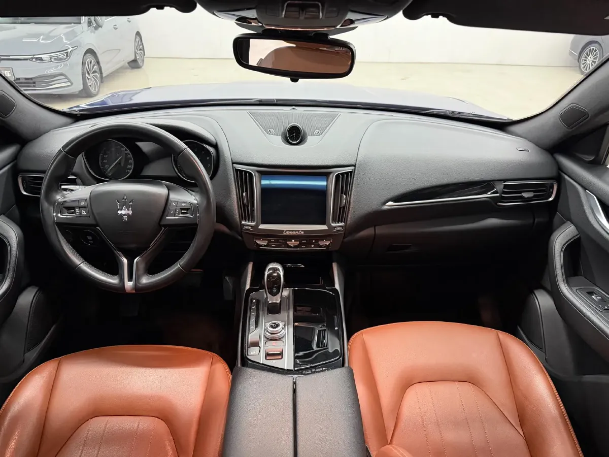 2018 Jaguar XJ 3.0T 340HP V6 8AT,autocango,china used car exporter,china ev exporter,chinese used car exporter,chinese used ev exporter
