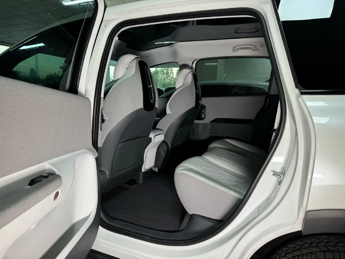 2024 ARCFOX KAOLA S BEV 58.8KWH,autocango,china used car exporter,china ev exporter,chinese used car exporter,chinese used ev exporter