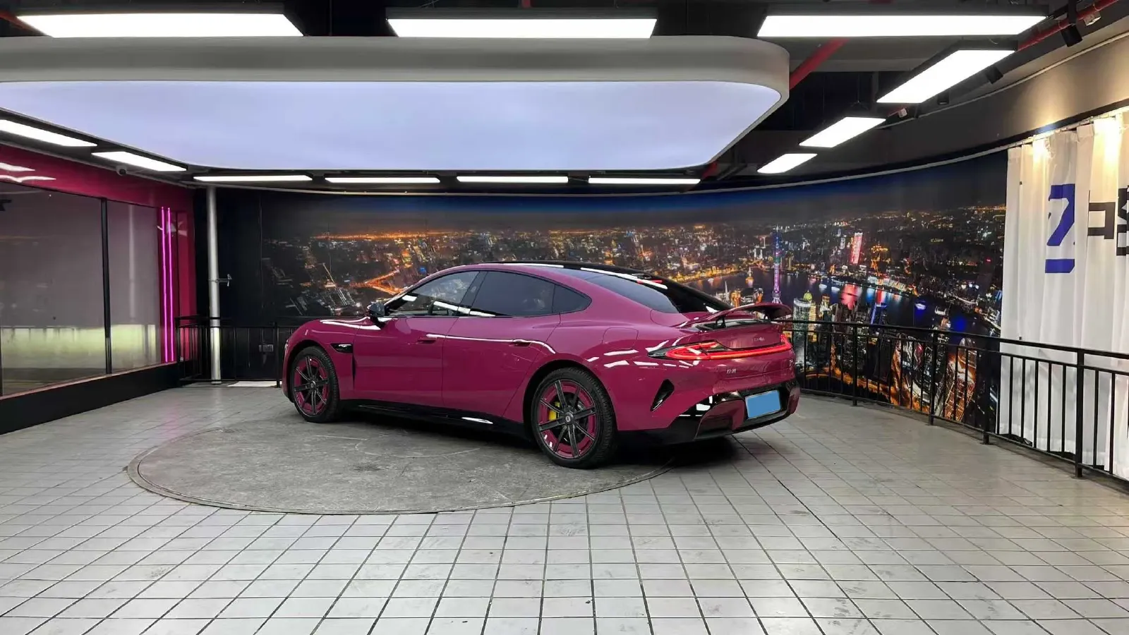 2024 MI SU7 BEV 101KWH,autocango,china used car exporter,china ev exporter,chinese used car exporter,chinese used ev exporter