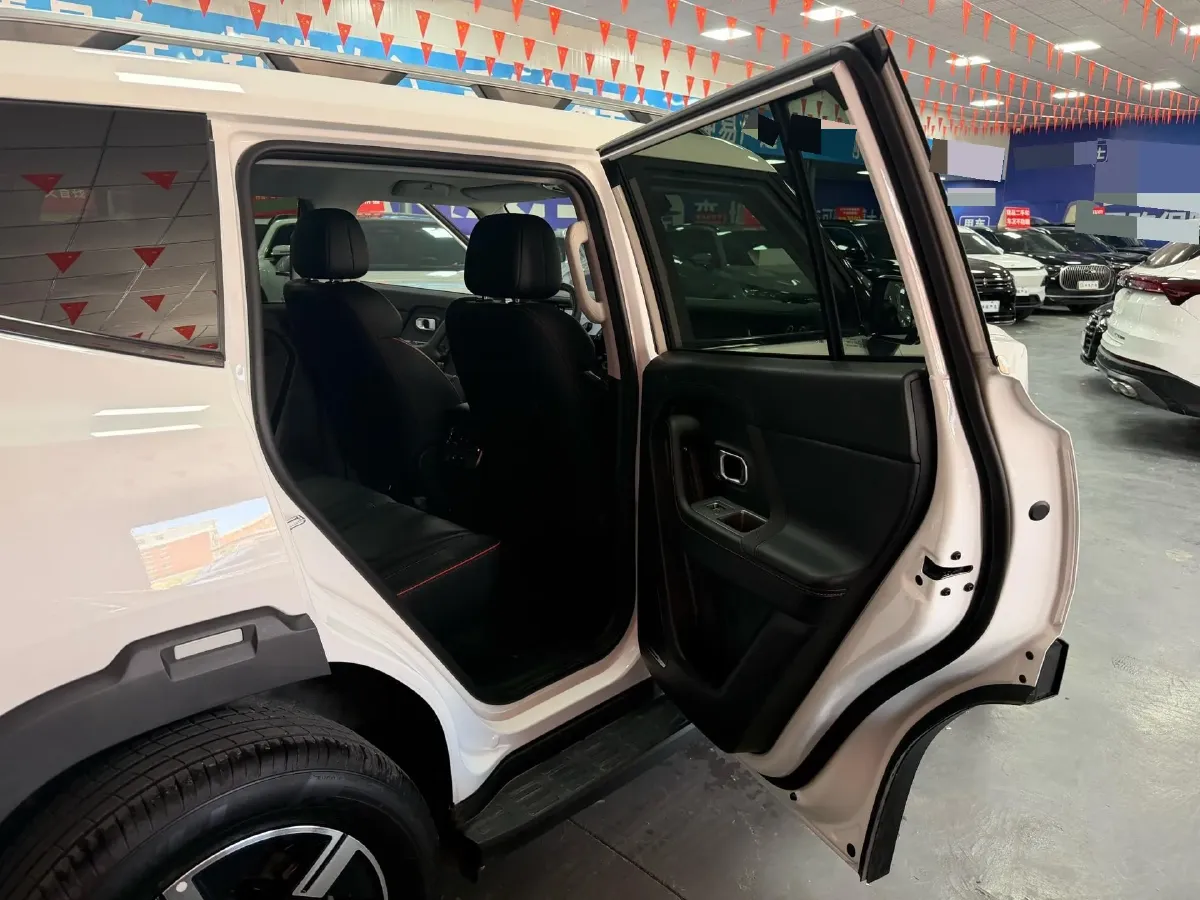2025 Jetour Traveller 1.5T 184HP L4 7DCT,autocango,china used car exporter,china ev exporter,chinese used car exporter,chinese used ev exporter