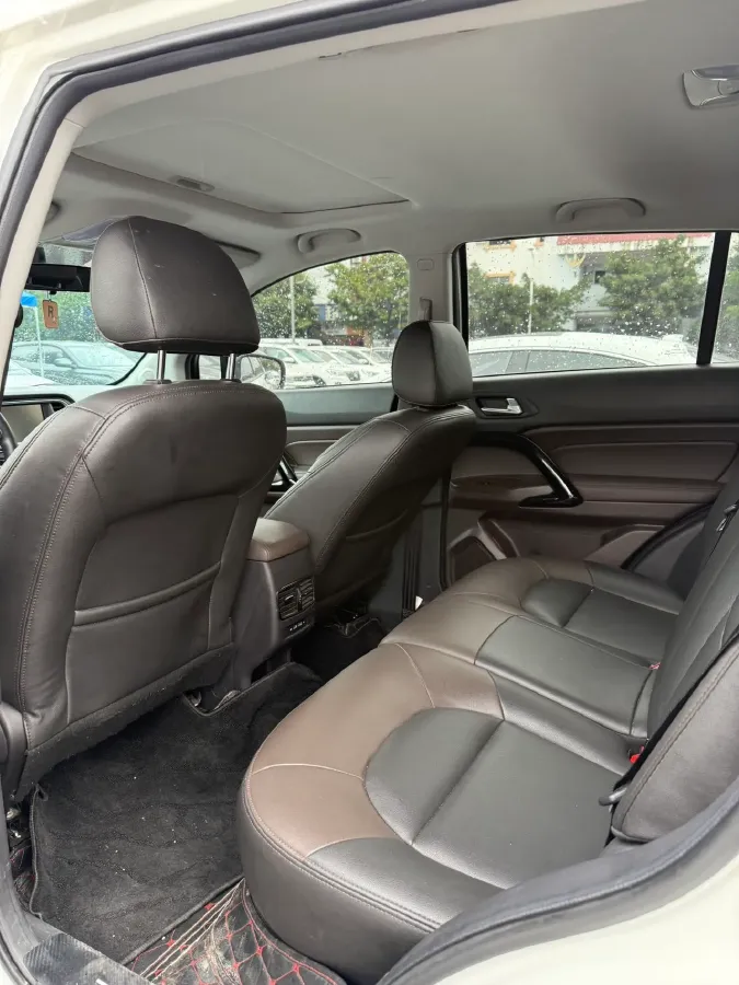 2017 WEY VV5 2.0T 197HP L4 7DCT,autocango,china used car exporter,china ev exporter,chinese used car exporter,chinese used ev exporter
