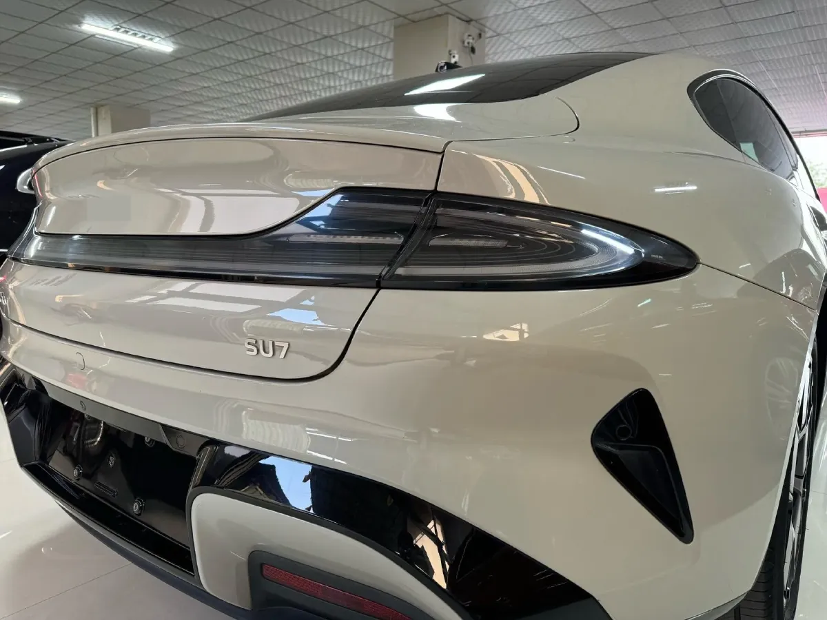2024 MI SU7 BEV 73.6KWH,autocango,china used car exporter,china ev exporter,chinese used car exporter,chinese used ev exporter