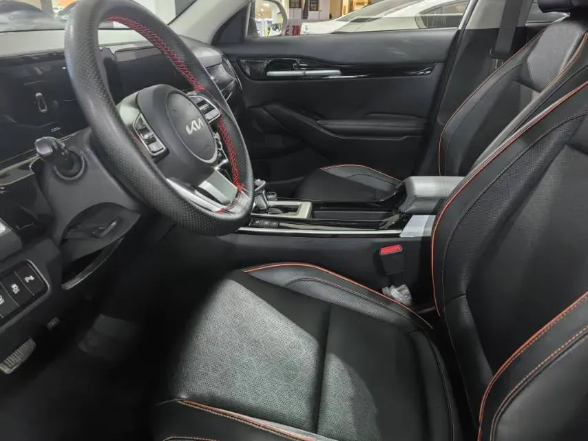 2023 Kia Seltos 1.5L 115HP L4 CVT,autocango,china used car exporter,china ev exporter,chinese used car exporter,chinese used ev exporter