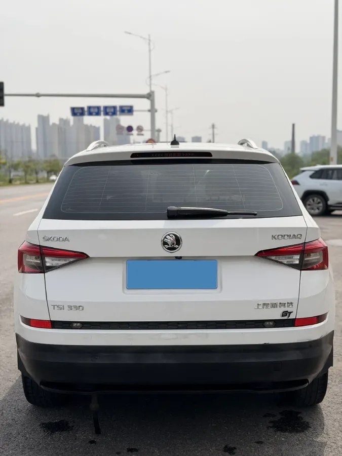 2018 Skoda Kodiak 1.8T 180HP L4 7DCT,autocango,china used car exporter,china ev exporter,chinese used car exporter,chinese used ev exporter