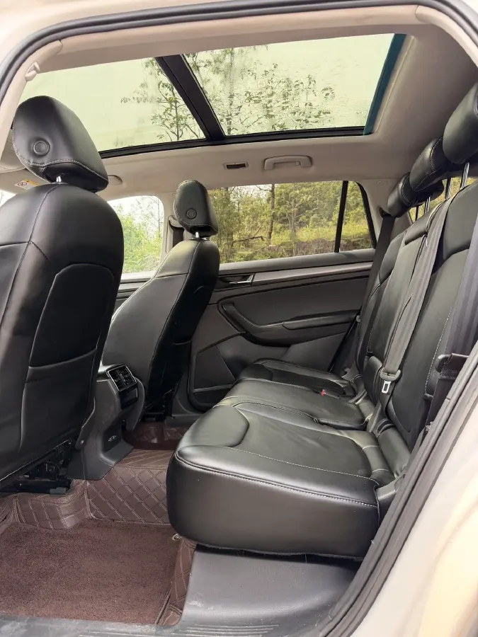 2018 Skoda Kodiak 1.8T 180HP L4 7DCT,autocango,china used car exporter,china ev exporter,chinese used car exporter,chinese used ev exporter