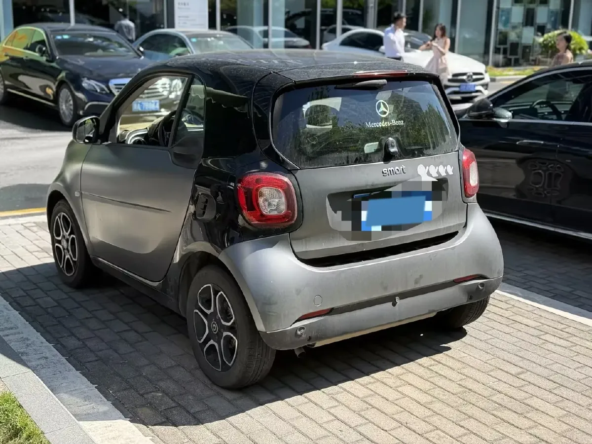 2019 Smart smart fortwo 0.9T 90HP L3 6DCT,autocango,china used car exporter,china ev exporter,chinese used car exporter,chinese used ev exporter