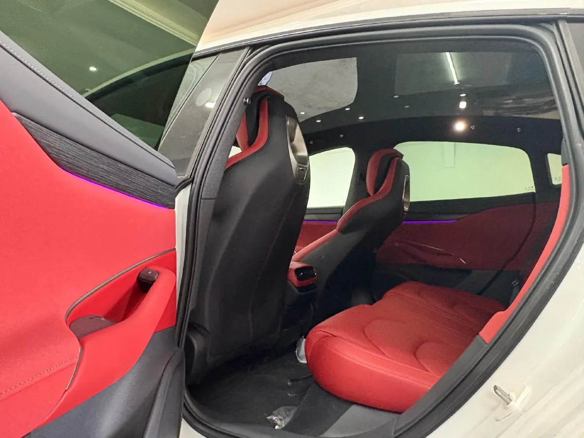 2024 MI SU7 BEV 73.6KWH,autocango,china used car exporter,china ev exporter,chinese used car exporter,chinese used ev exporter