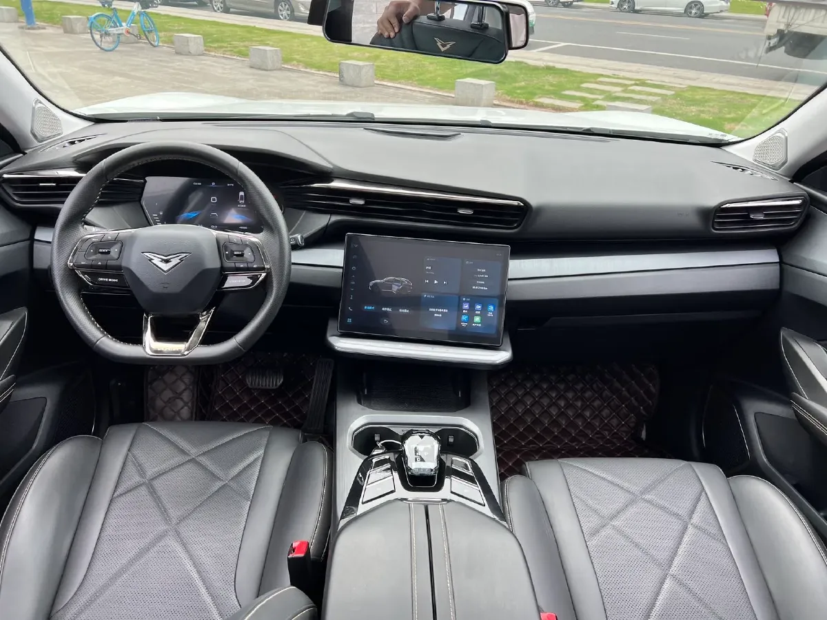 2023 Chery Exploration 06 1.6T 197HP L4 7DCT,autocango,china used car exporter,china ev exporter,chinese used car exporter,chinese used ev exporter