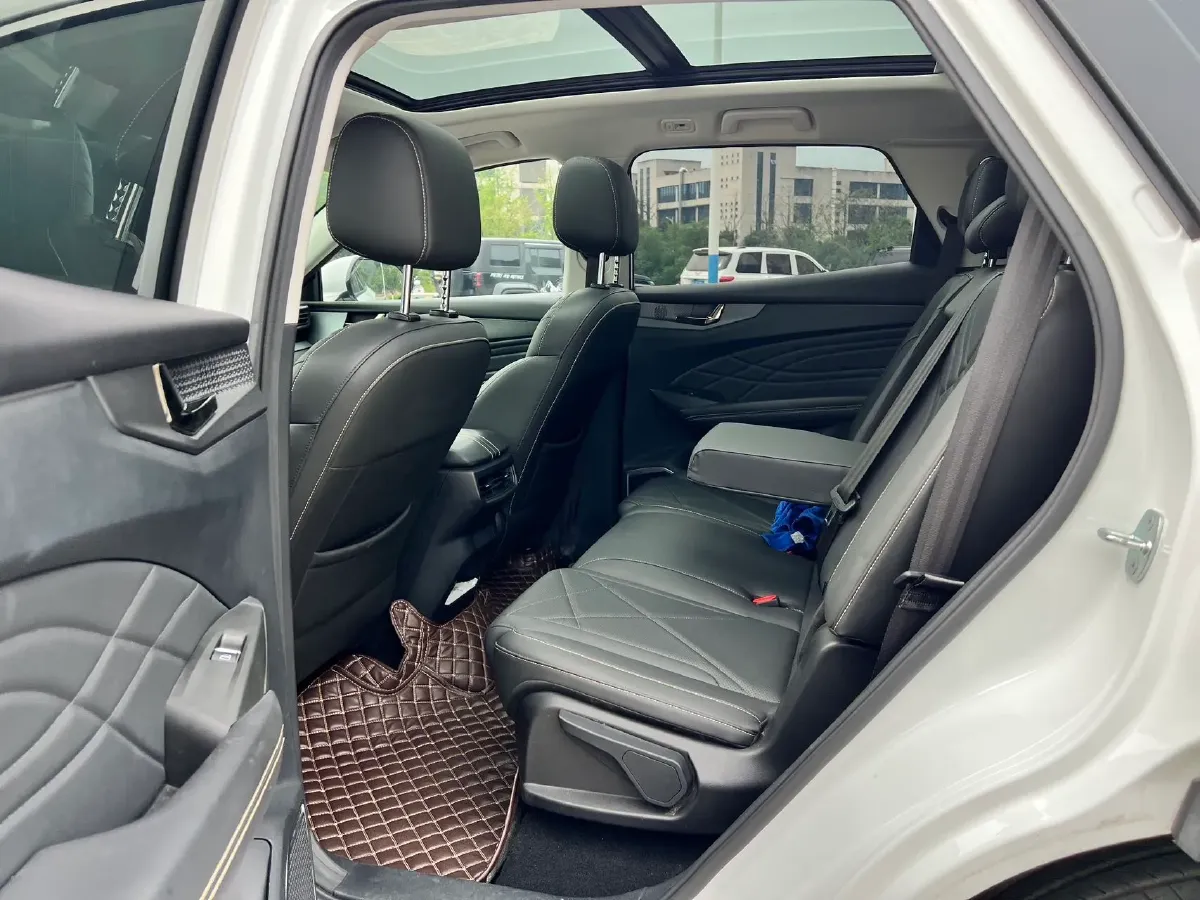 2023 Chery Exploration 06 1.6T 197HP L4 7DCT,autocango,china used car exporter,china ev exporter,chinese used car exporter,chinese used ev exporter