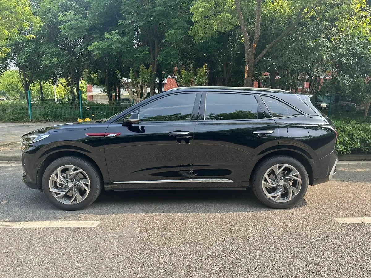 2024 HongQi HS3 1.5T 169HP L4 1DHT PHEV 18.4KWH,autocango,china used car exporter,china ev exporter,chinese used car exporter,chinese used ev exporter