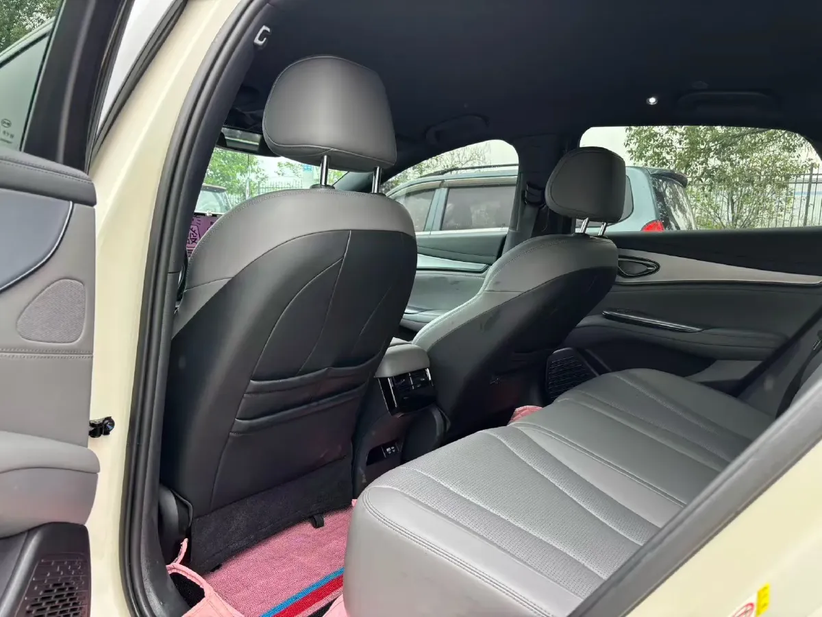 2025 BYD Seal07 DM-i 1.5L 101HP L4 E-CVT PHEV 17.6KWH,autocango,china used car exporter,china ev exporter,chinese used car exporter,chinese used ev exporter