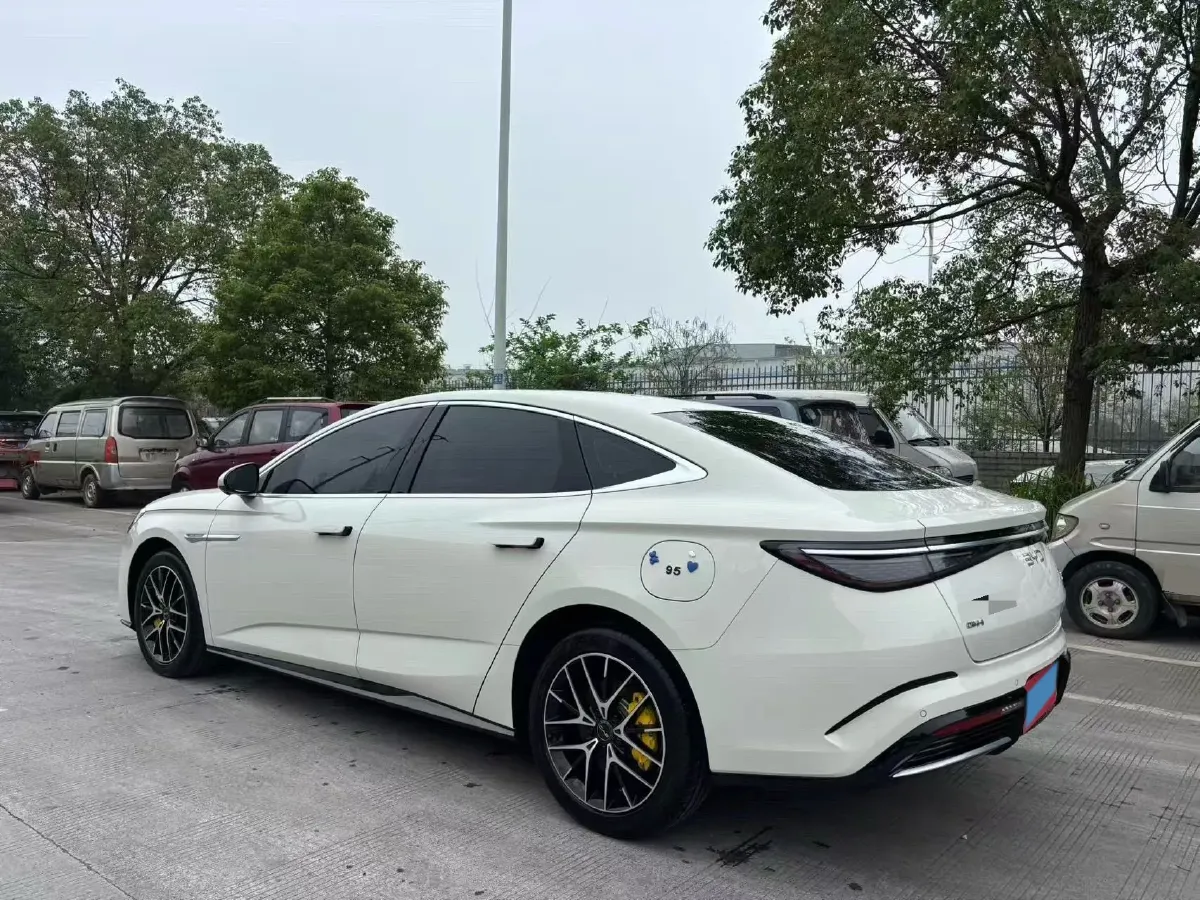 2025 BYD Seal07 DM-i 1.5L 101HP L4 E-CVT PHEV 17.6KWH,autocango,china used car exporter,china ev exporter,chinese used car exporter,chinese used ev exporter