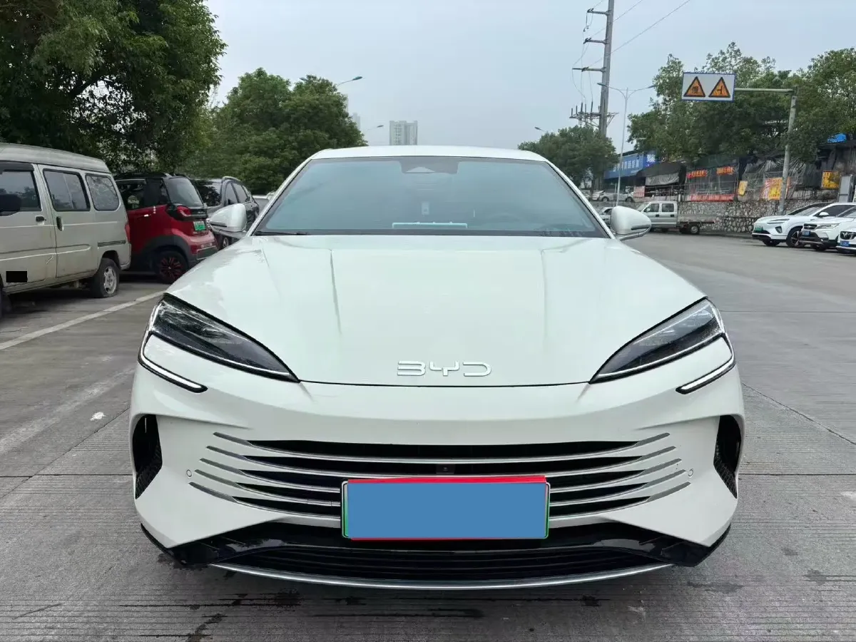 2025 BYD Seal07 DM-i 1.5L 101HP L4 E-CVT PHEV 17.6KWH,autocango,china used car exporter,china ev exporter,chinese used car exporter,chinese used ev exporter