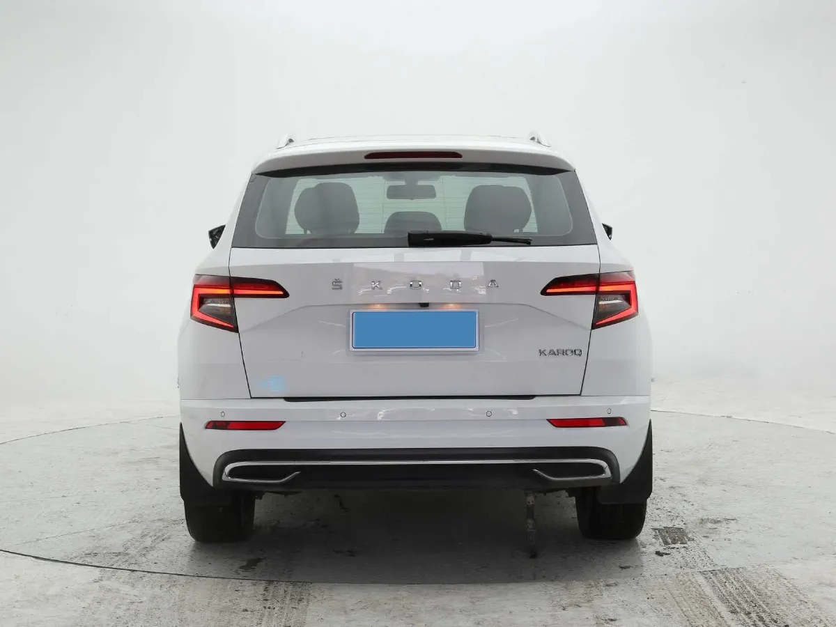 2023 Skoda Karoq 1.4T 150HP L4 7DCT,autocango,china used car exporter,china ev exporter,chinese used car exporter,chinese used ev exporter