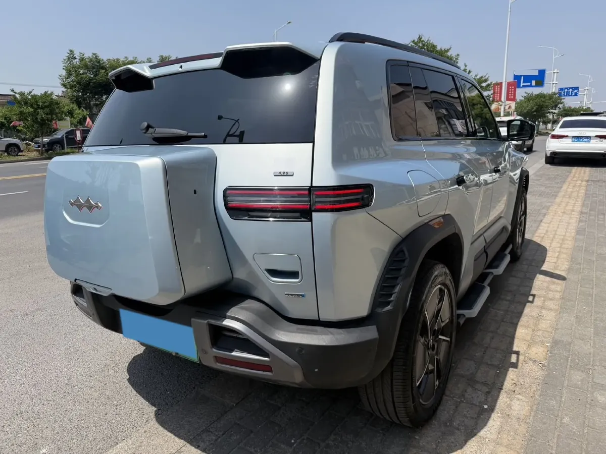 2025 FangChengBao Tai 3 BEV,autocango,china used car exporter,china ev exporter,chinese used car exporter,chinese used ev exporter