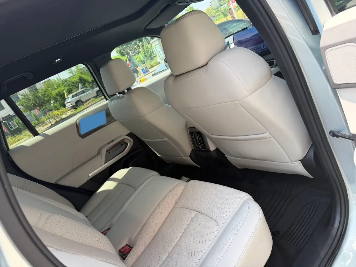 2025 FangChengBao Tai 3 BEV,autocango,china used car exporter,china ev exporter,chinese used car exporter,chinese used ev exporter