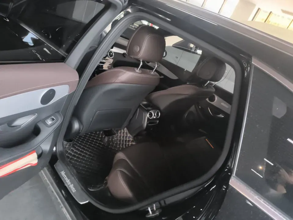 2021 Mercedes-Benz GLC Class 2.0T 197HP L4 9AT,autocango,china used car exporter,china ev exporter,chinese used car exporter,chinese used ev exporter