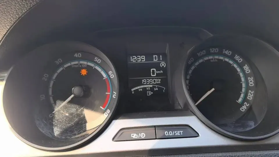 2020 DongFeng Aeolus YiXuan 1.5T 150HP L4 6DCT,autocango,china used car exporter,china ev exporter,chinese used car exporter,chinese used ev exporter