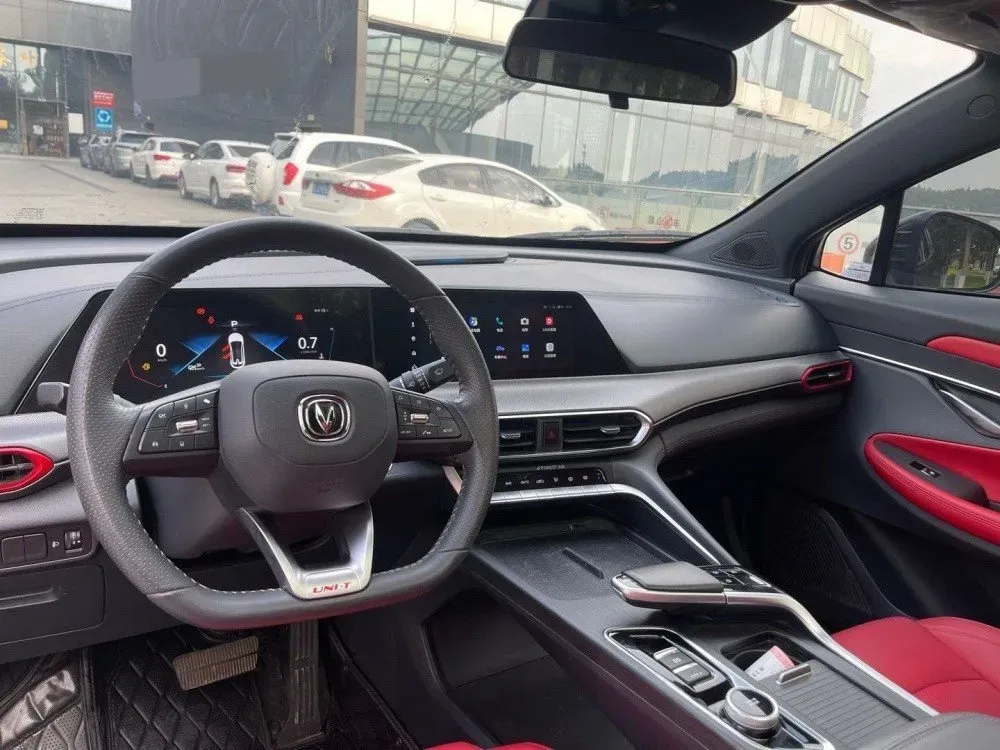 2020 ChangAn UNI-T 1.5T 180HP L4 7DCT,autocango,china used car exporter,china ev exporter,chinese used car exporter,chinese used ev exporter