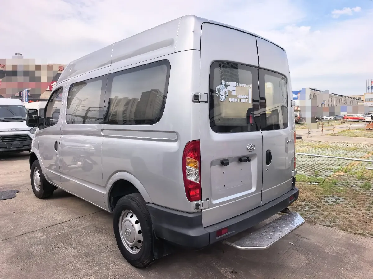 2020 MAXUS XinTu V80 2.5T 136HP L4 6MT,autocango,china used car exporter,china ev exporter,chinese used car exporter,chinese used ev exporter