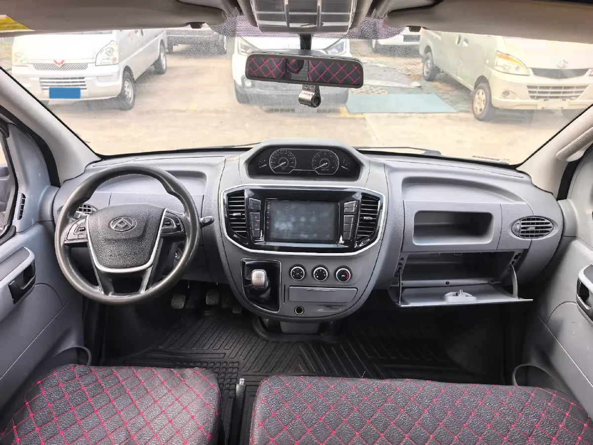 2020 MAXUS XinTu V80 2.5T 136HP L4 6MT,autocango,china used car exporter,china ev exporter,chinese used car exporter,chinese used ev exporter